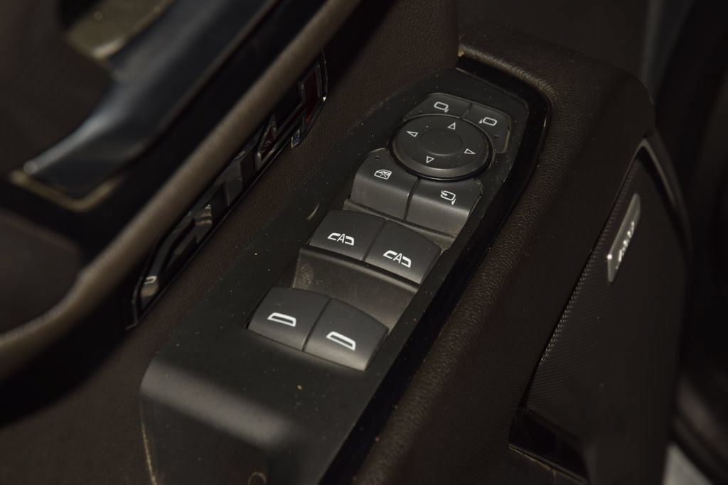 Used 2023 GMC Sierra 1500 AT4 w/ Technology Package AWD/4WD image 47