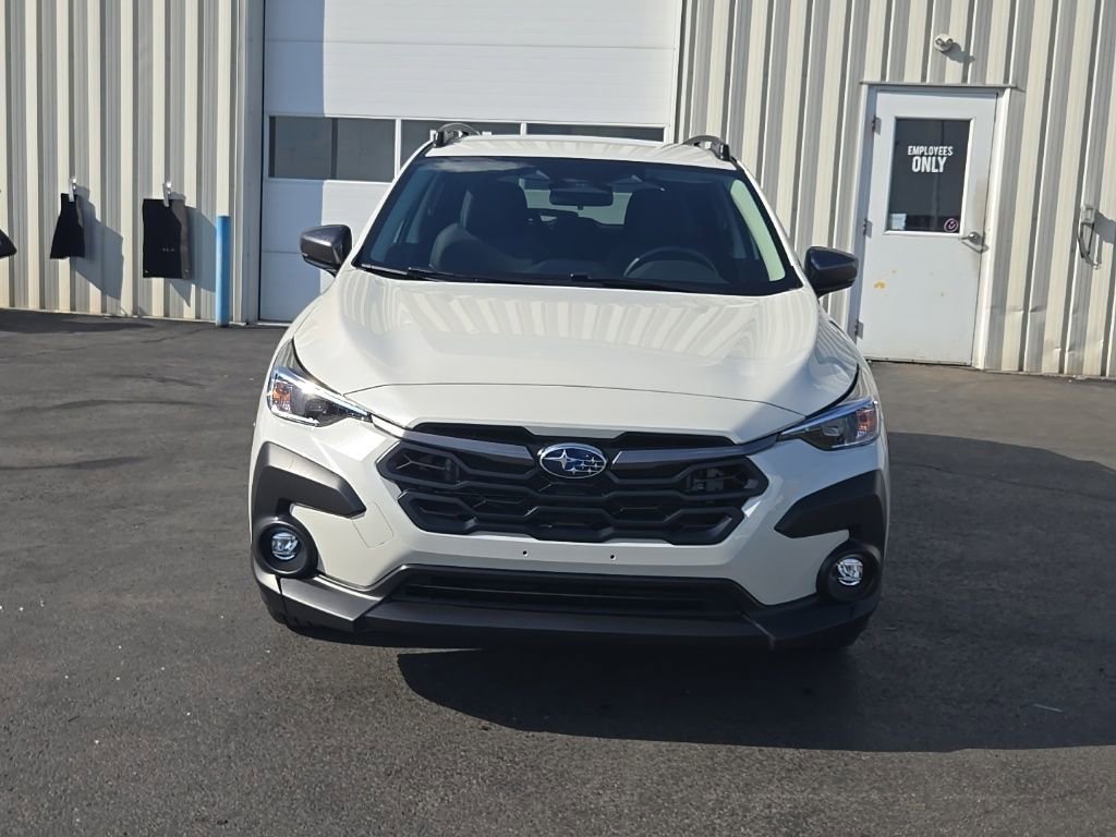 Used 2025 Subaru Crosstrek 2.0i Premium image 2