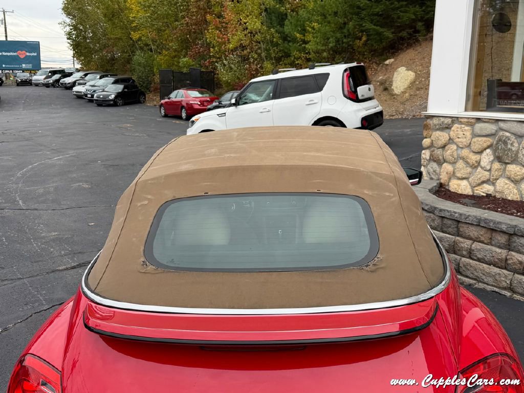 Used 2013 Volkswagen Beetle 2.0T image 27