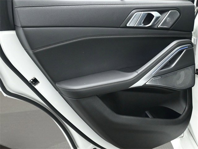 Used 2020 BMW X6 M50i w/ Executive Package image 14
