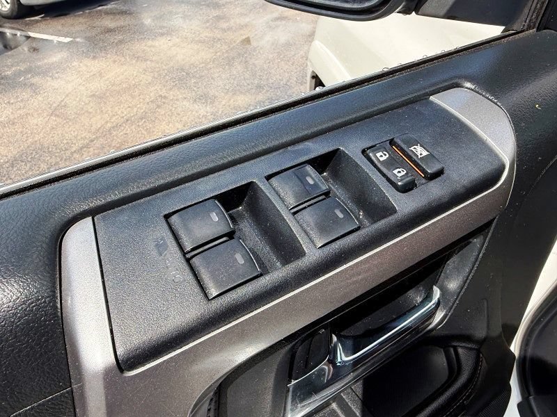 Used 2016 Toyota 4Runner Limited AWD/4WD image 32