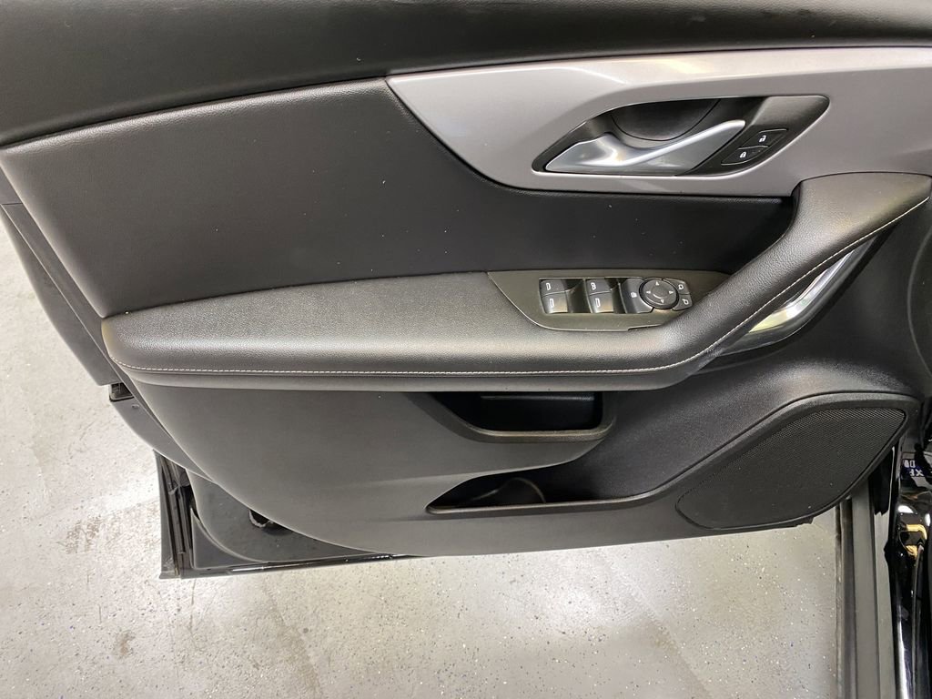 Used 2025 Chevrolet Blazer LT FWD image 20