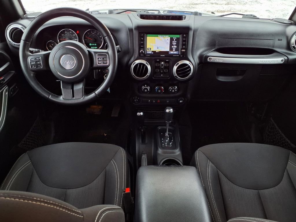 Used 2018 Jeep Wrangler Unlimited Rubicon w/ Connectivity Group image 20