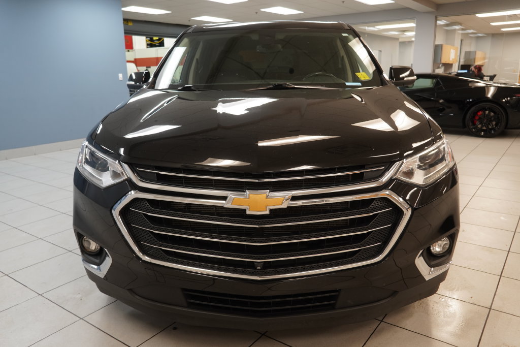 Used 2021 Chevrolet Traverse LT w/ LT Premium Package AWD/4WD image 16