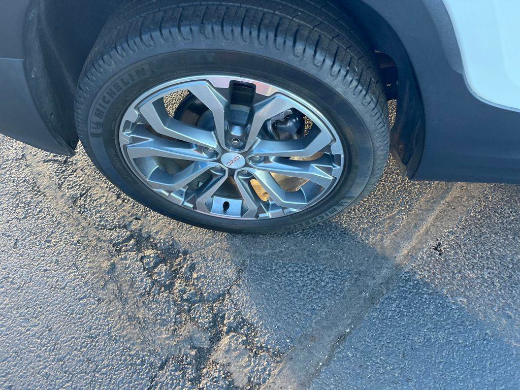 Used 2018 GMC Terrain SLT image 33