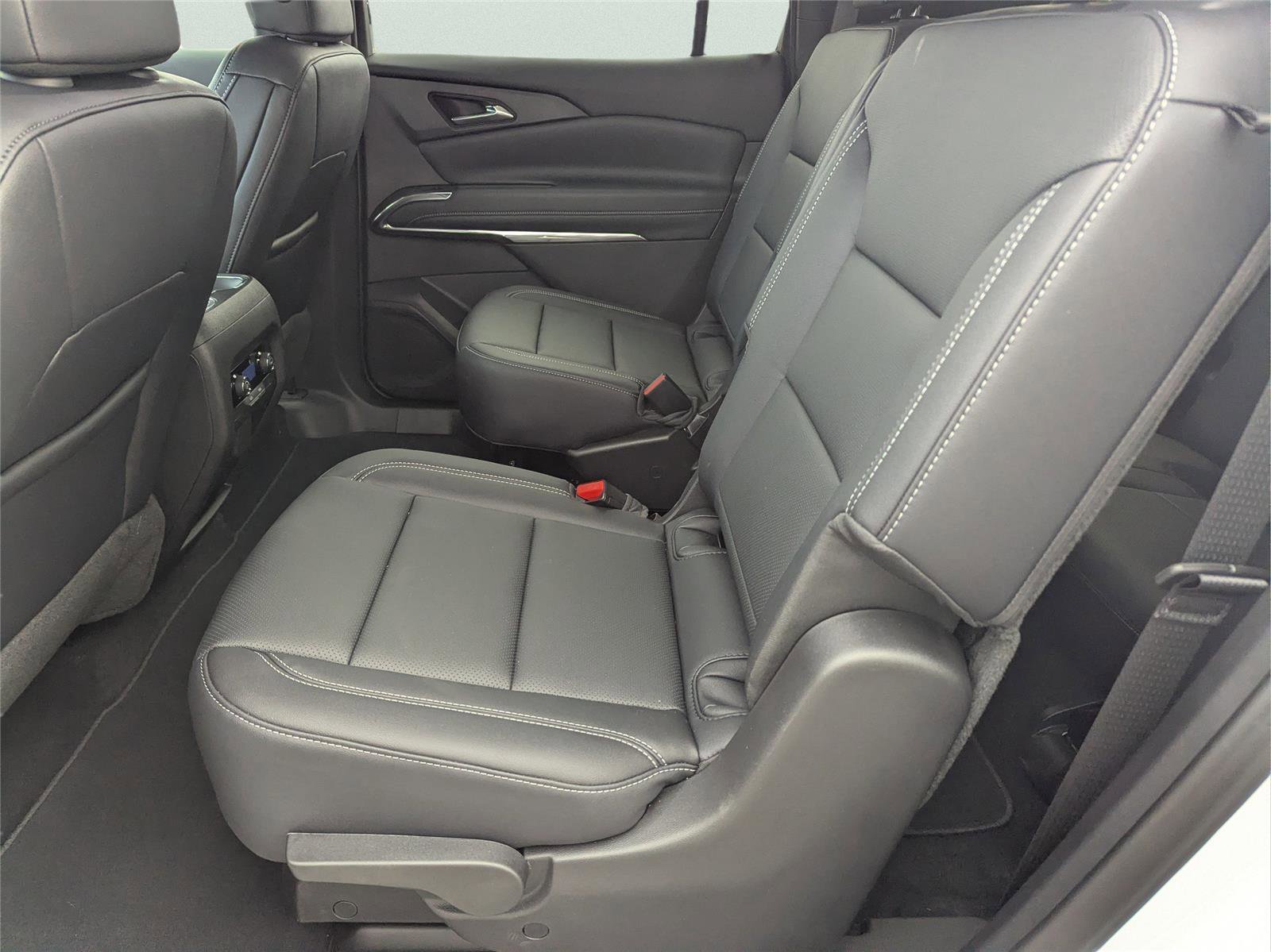 New 2026 Chevrolet Traverse LT w/ Driver Confidence Package image 25