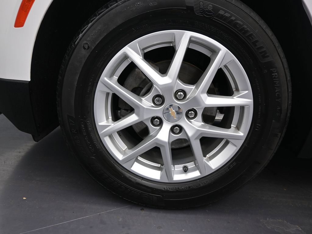 Used 2024 Chevrolet Equinox LS FWD image 12