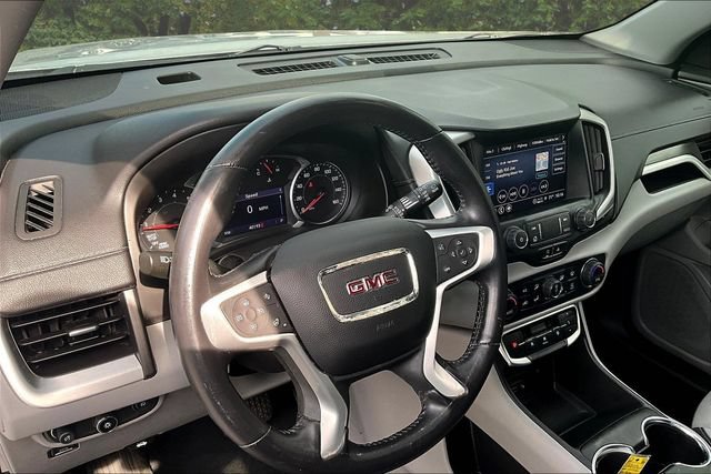 Used 2022 GMC Terrain SLT w/ LPO, Floor Liner Package AWD/4WD image 16