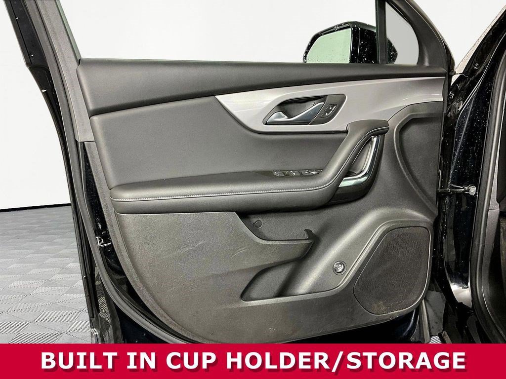 Used 2024 Chevrolet Blazer LT w/ Convenience Package FWD image 18