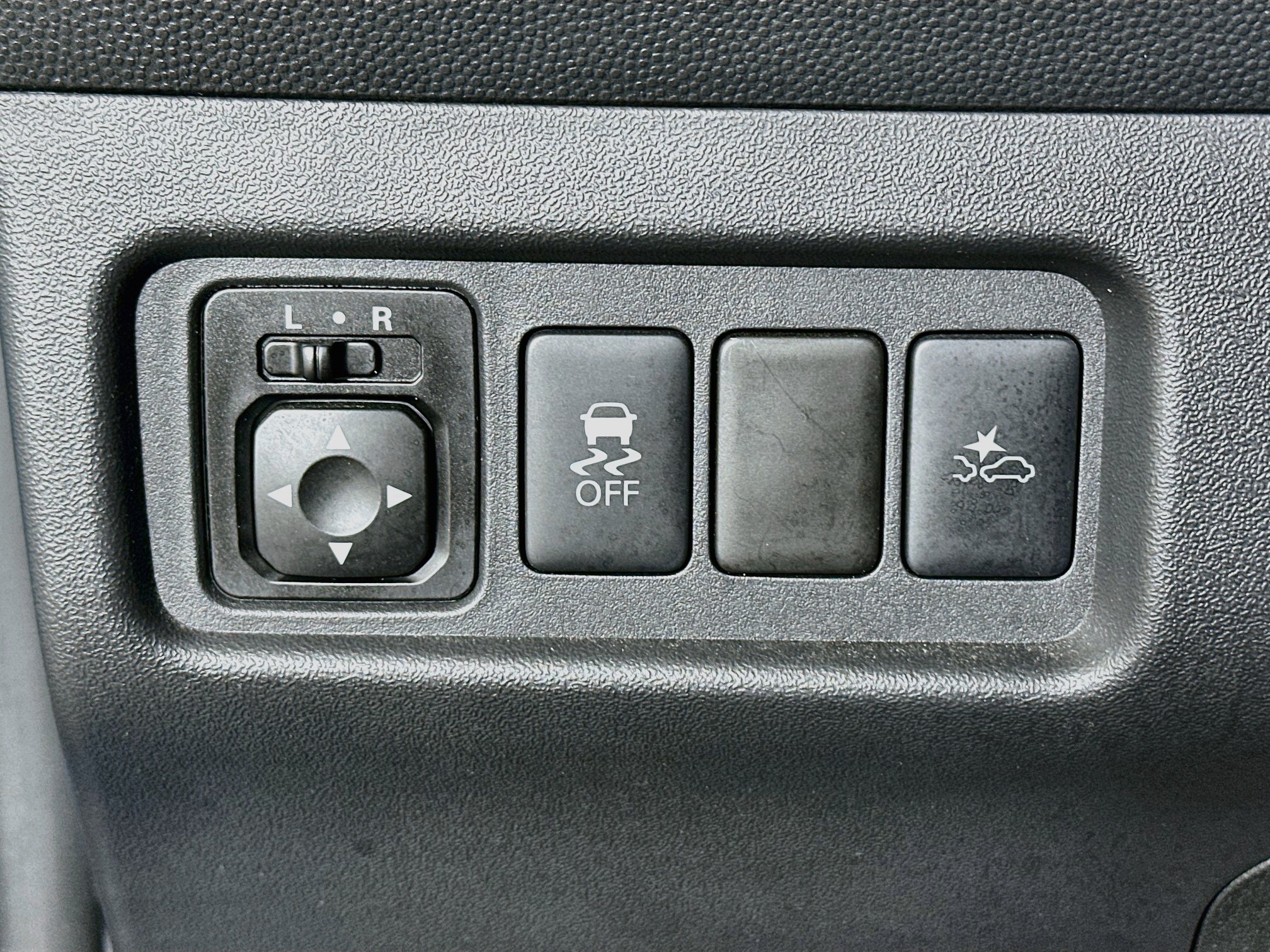 Used 2024 Mitsubishi Mirage ES FWD image 17