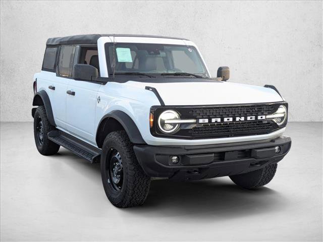 New 2026 Ford Bronco Outer Banks w/ Black Appearance Package image 6