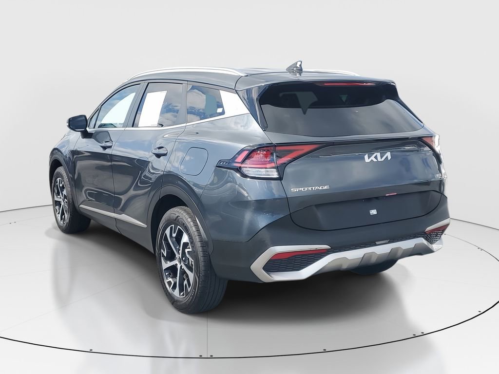 Used 2025 Kia Sportage EX image 5