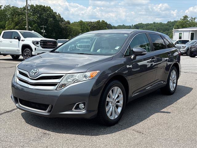 Used 2014 Toyota Venza XLE FWD image 4
