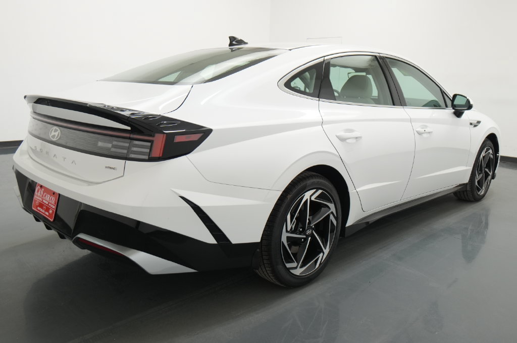 New 2026 Hyundai Sonata SEL AWD/4WD image 7