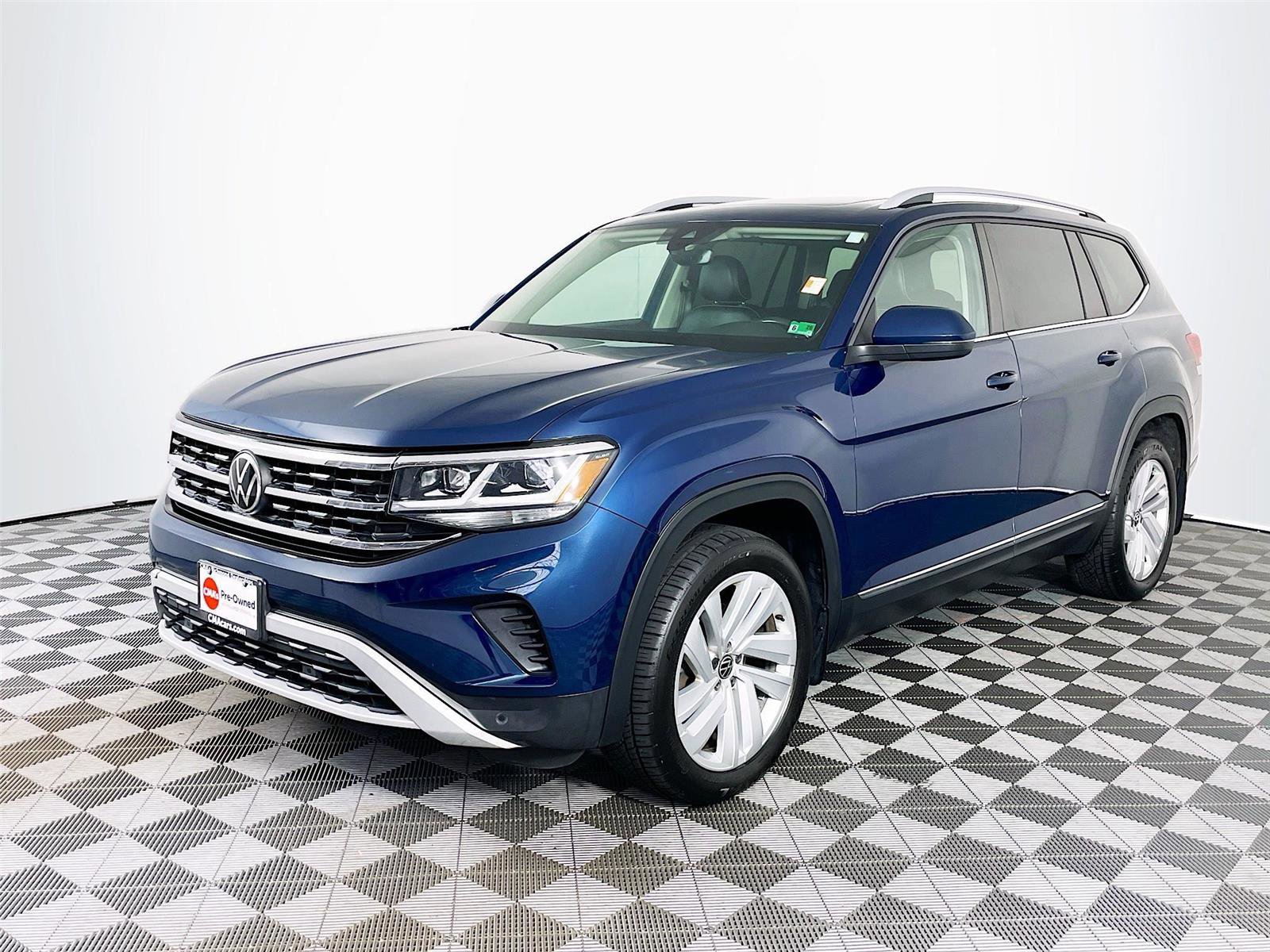 Used 2021 Volkswagen Atlas SEL image 3