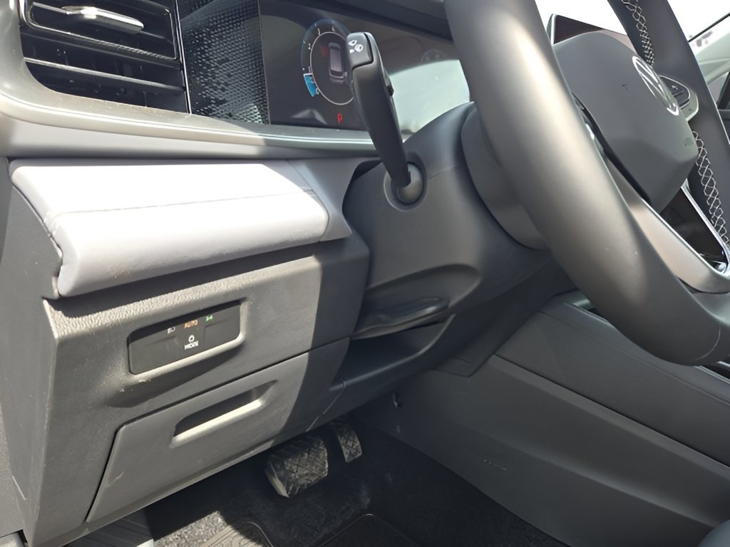 New 2026 Volkswagen Tiguan SE AWD/4WD image 35
