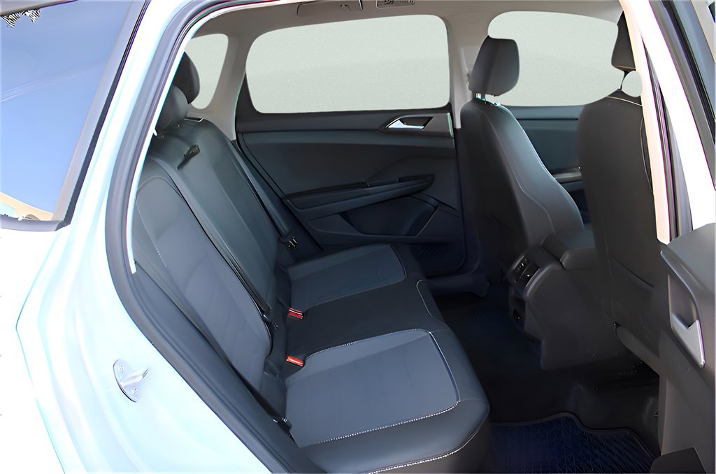 Used 2025 Volkswagen Taos SE image 27