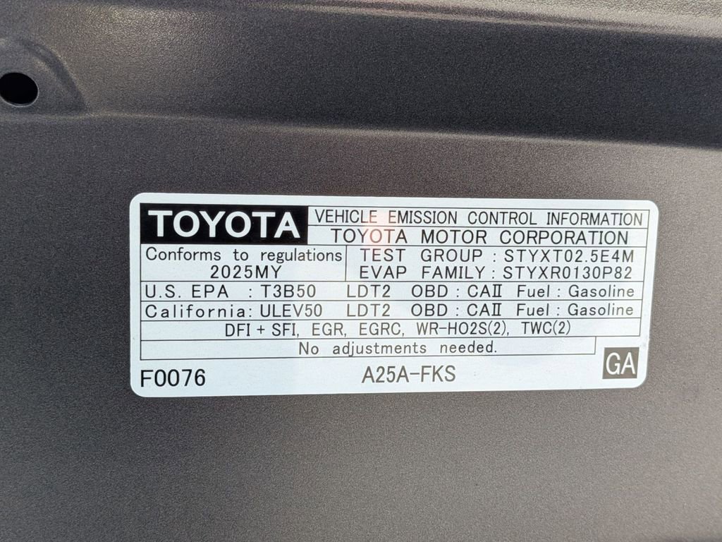 Used 2025 Toyota RAV4 XLE w/ Convenience Package image 32