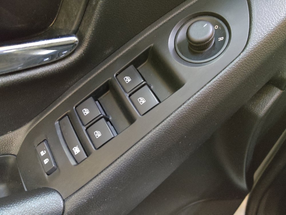 Used 2021 Chevrolet Trax LT FWD image 27