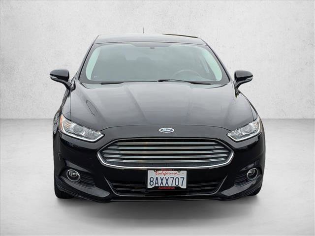 Used 2016 Ford Fusion SE image 2