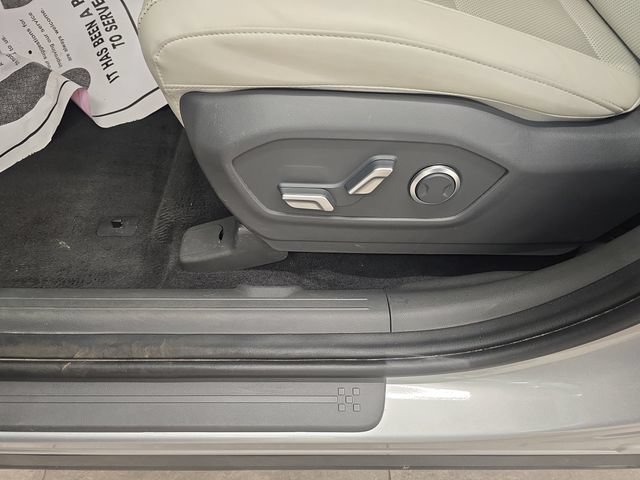 Used 2025 Hyundai Santa Fe SEL FWD image 36