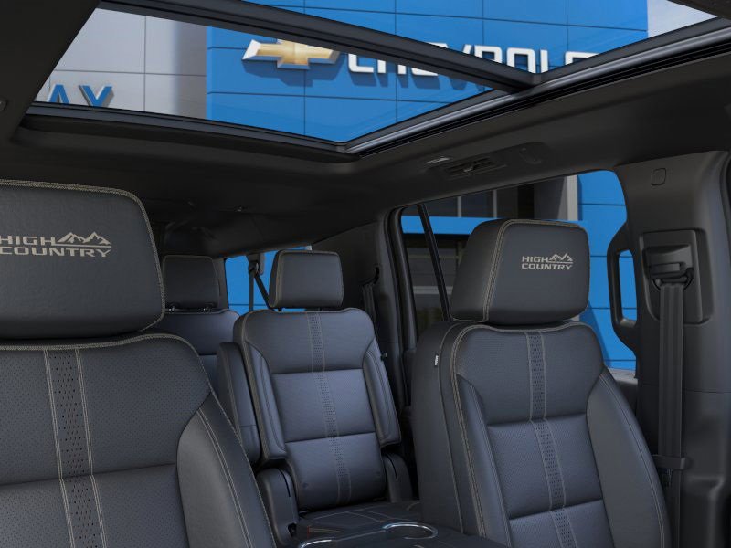 New 2025 Chevrolet Suburban High Country image 25