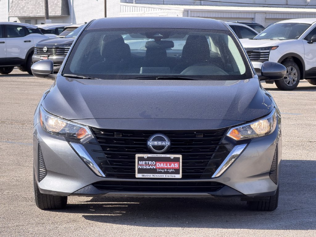 Used 2025 Nissan Sentra SV FWD image 3