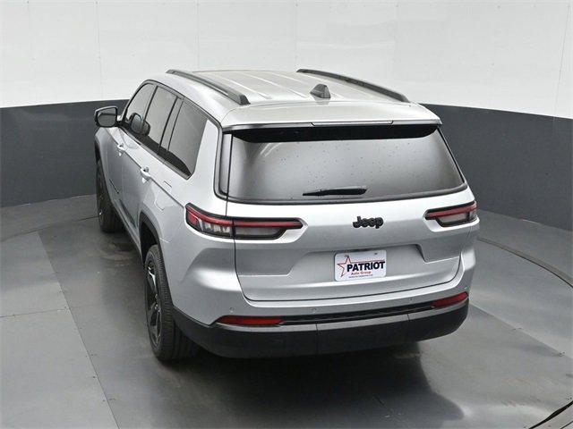 New 2025 Jeep Grand Cherokee L Altitude image 35