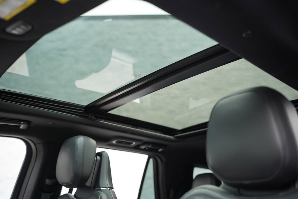 Used 2023 Lincoln Navigator Reserve RWD image 38