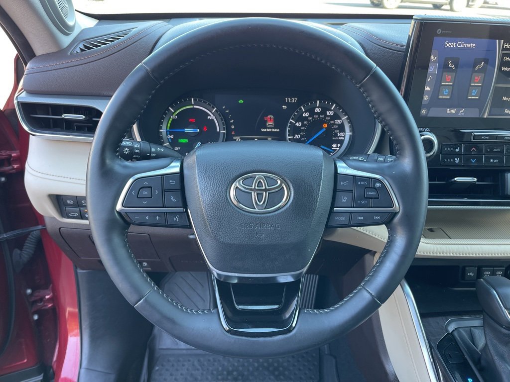 Used 2021 Toyota Highlander Platinum image 15