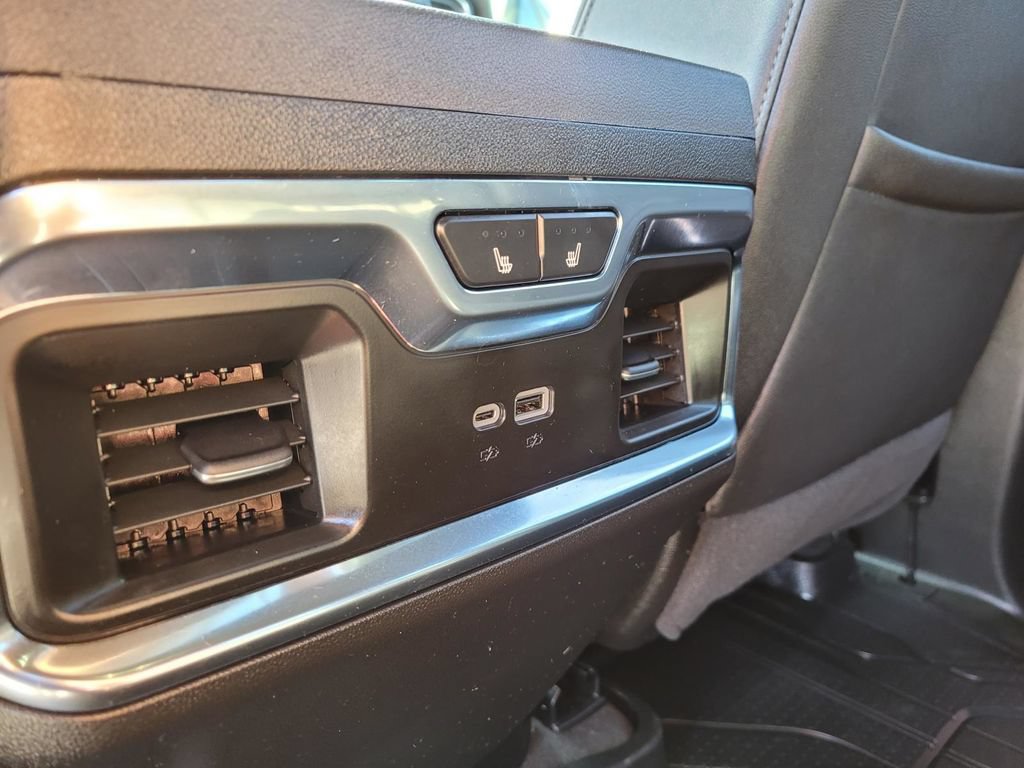 Used 2025 Chevrolet Silverado 1500 High Country AWD/4WD image 14