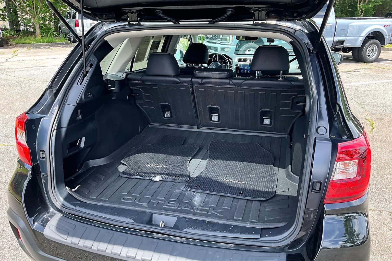 Used 2018 Subaru Outback 3.6R Limited AWD/4WD image 33