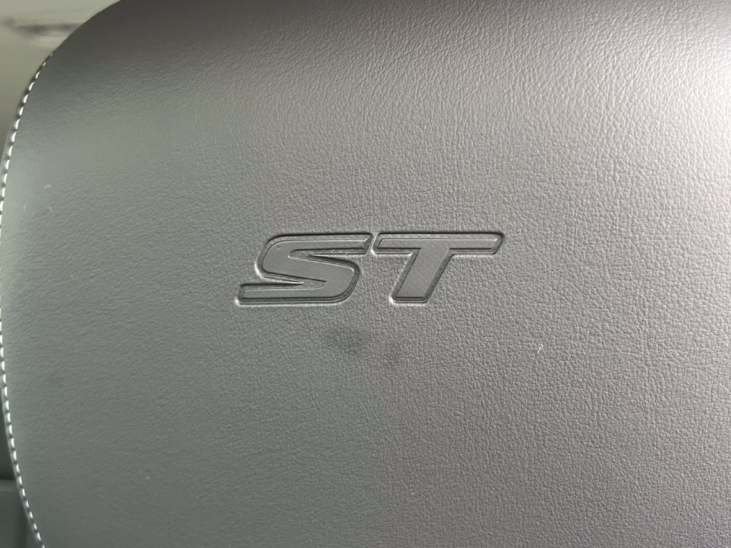 New 2026 Buick Envision Sport Touring AWD/4WD image 12