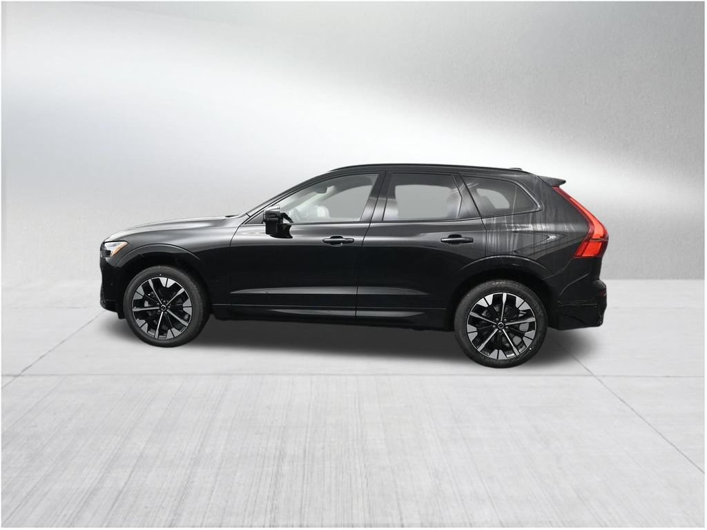 New 2026 Volvo XC60 B5 Plus AWD/4WD image 2