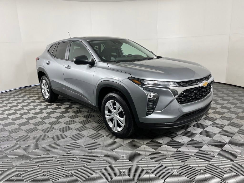New 2026 Chevrolet Trax LS FWD image 6