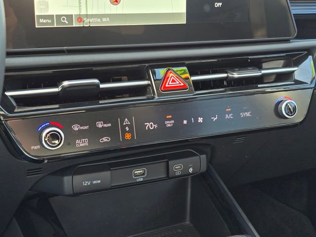 Certified 2023 Kia Niro SX Touring image 31