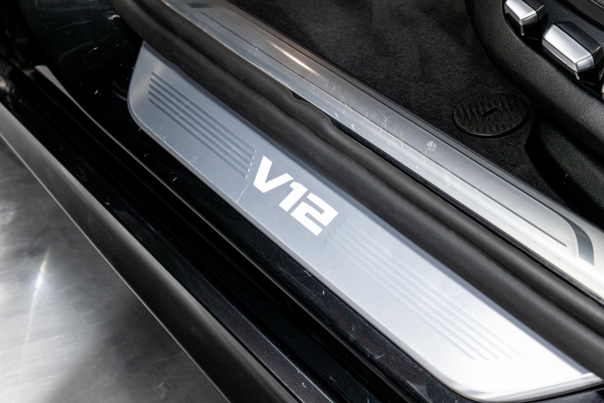 Used 2022 BMW M760i xDrive image 66
