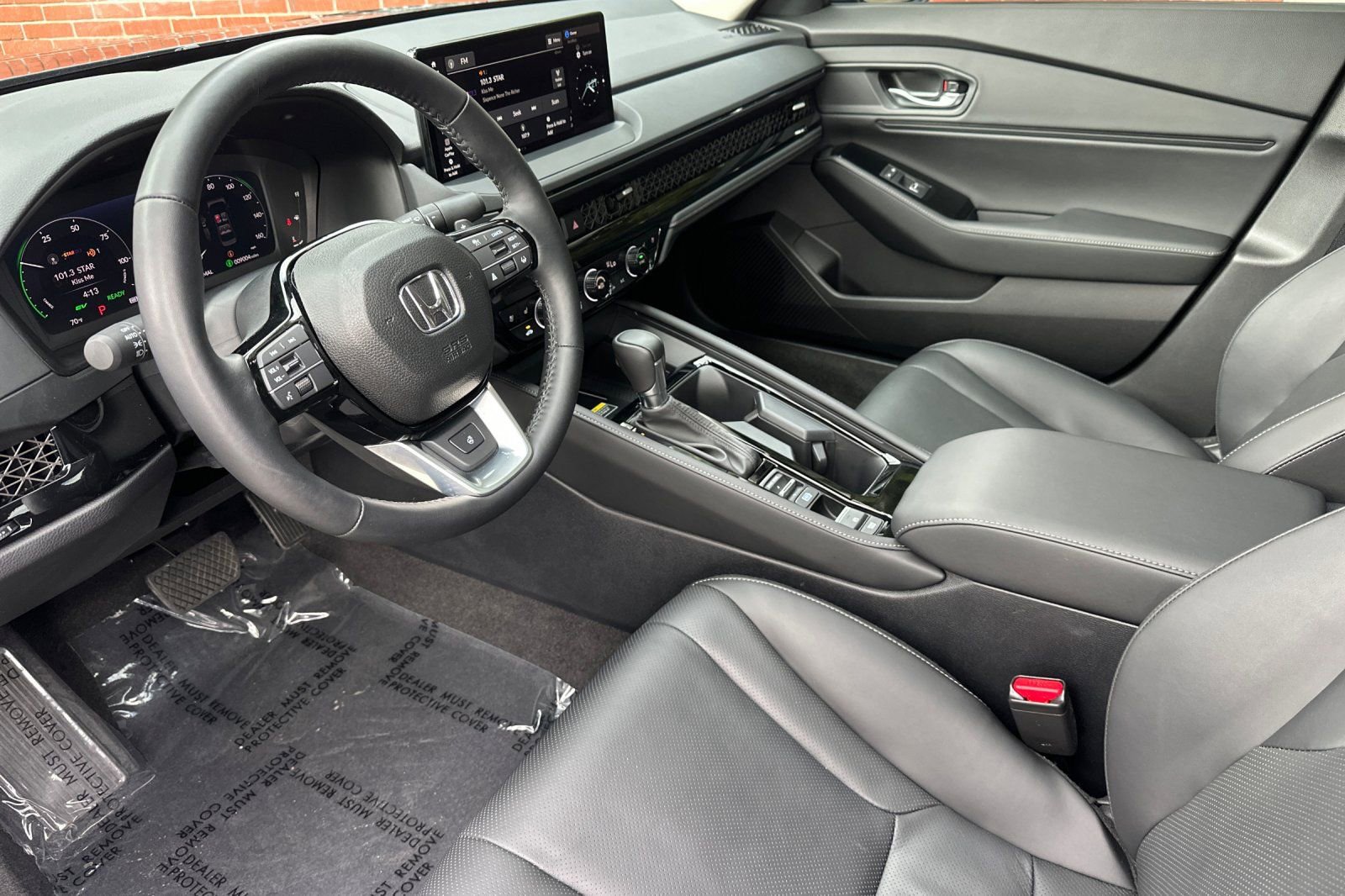 Used 2025 Honda Accord Touring image 10