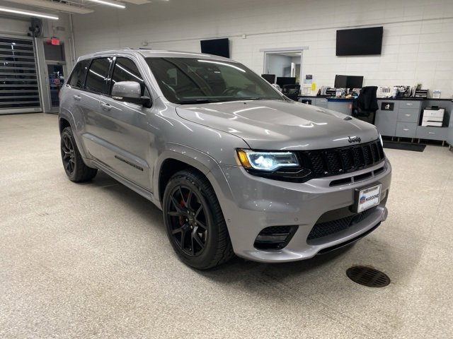 Used 2020 Jeep Grand Cherokee SRT image 3