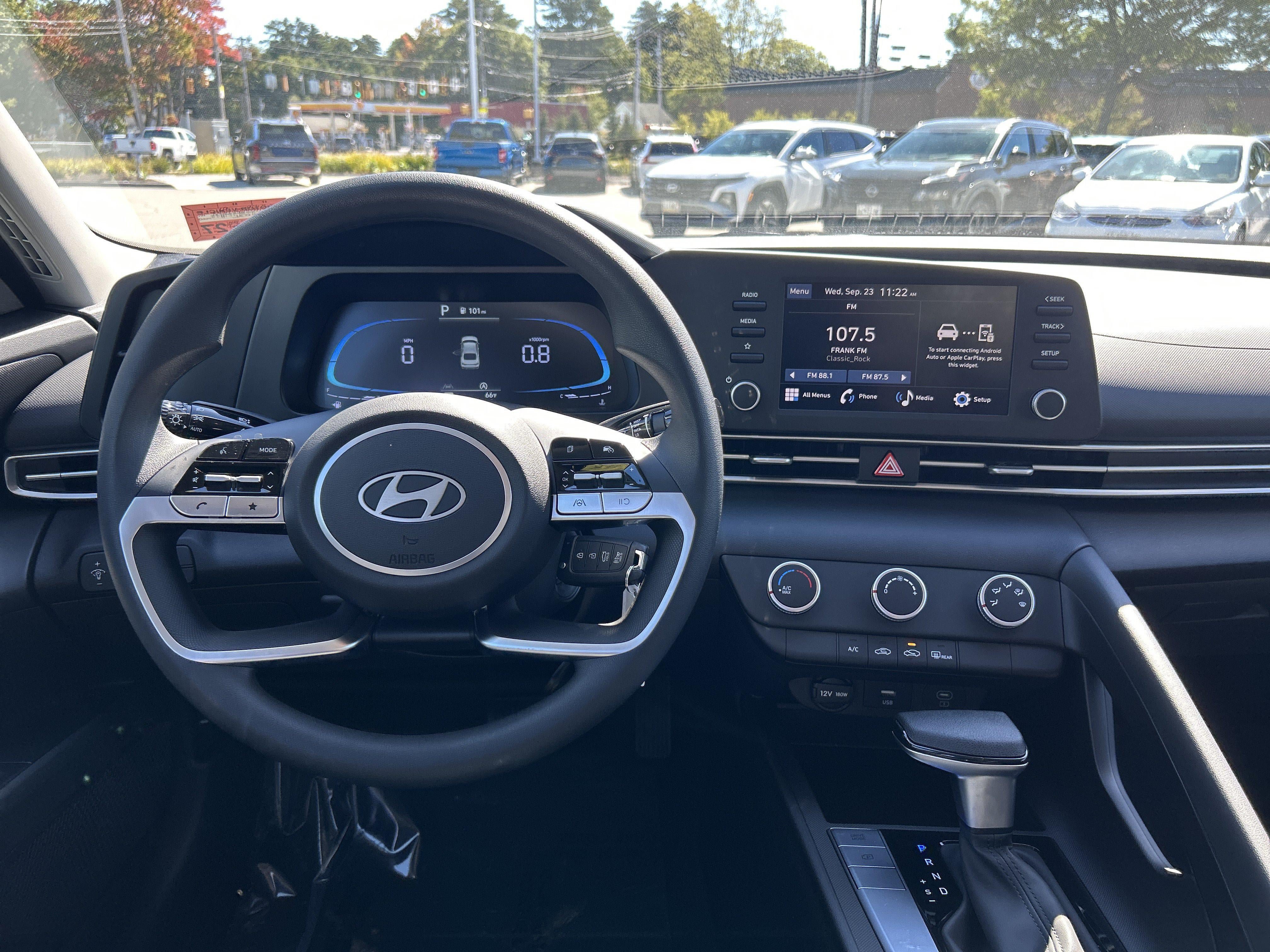 New 2026 Hyundai Elantra SE FWD image 45