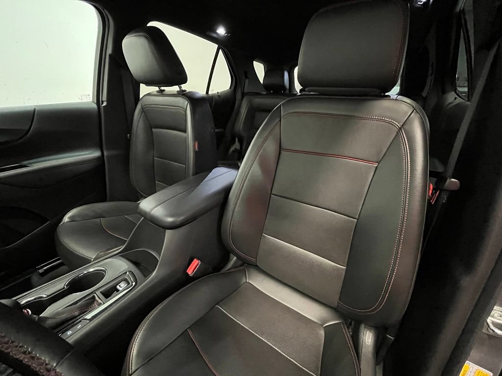 Used 2023 Chevrolet Equinox RS w/ RS Leather Package AWD/4WD image 11