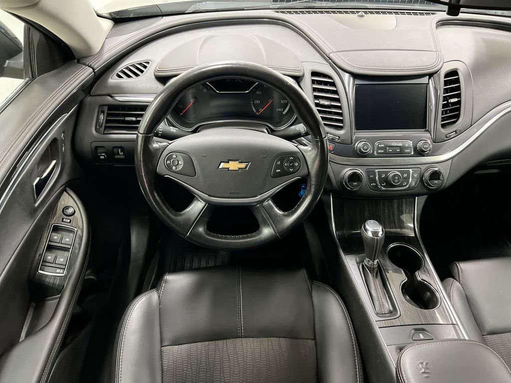 Used 2017 Chevrolet Impala LT image 11