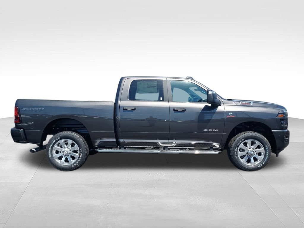New 2026 RAM 2500 Big Horn AWD/4WD image 9