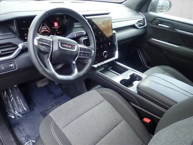 Used 2025 GMC Acadia Elevation image 9