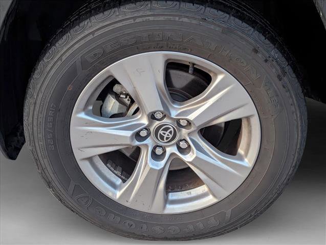 Used 2023 Toyota RAV4 XLE w/ Convenience Package AWD/4WD image 6