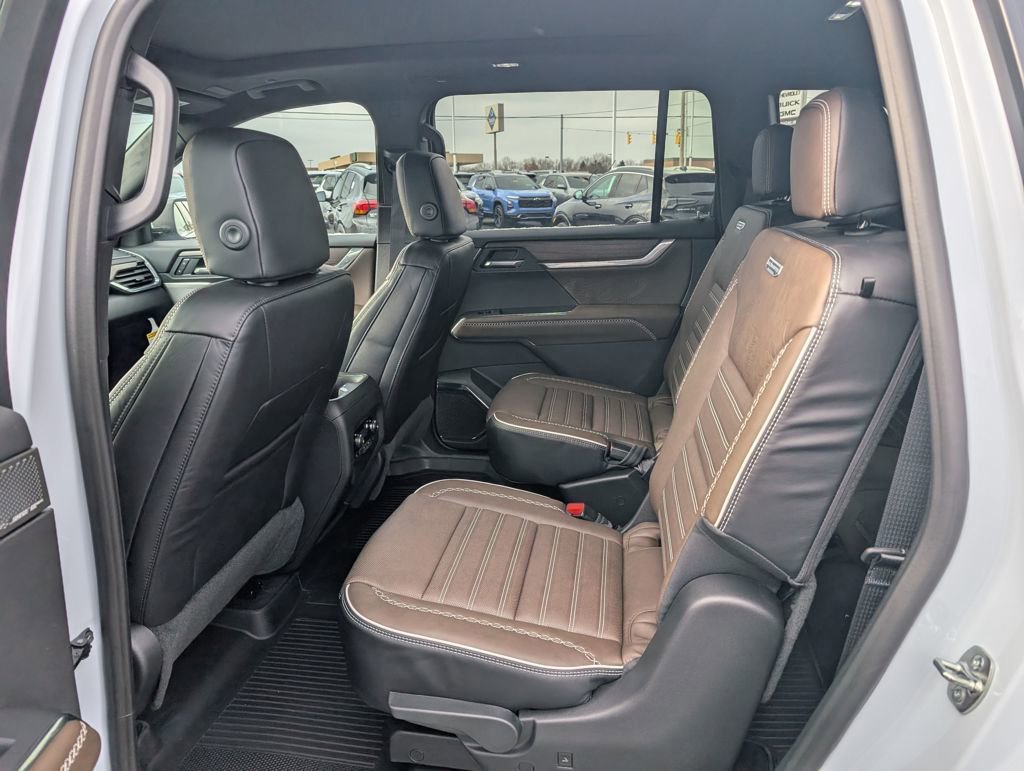 New 2026 GMC Acadia Denali Ultimate w/ LPO, Floor Liner Package image 9