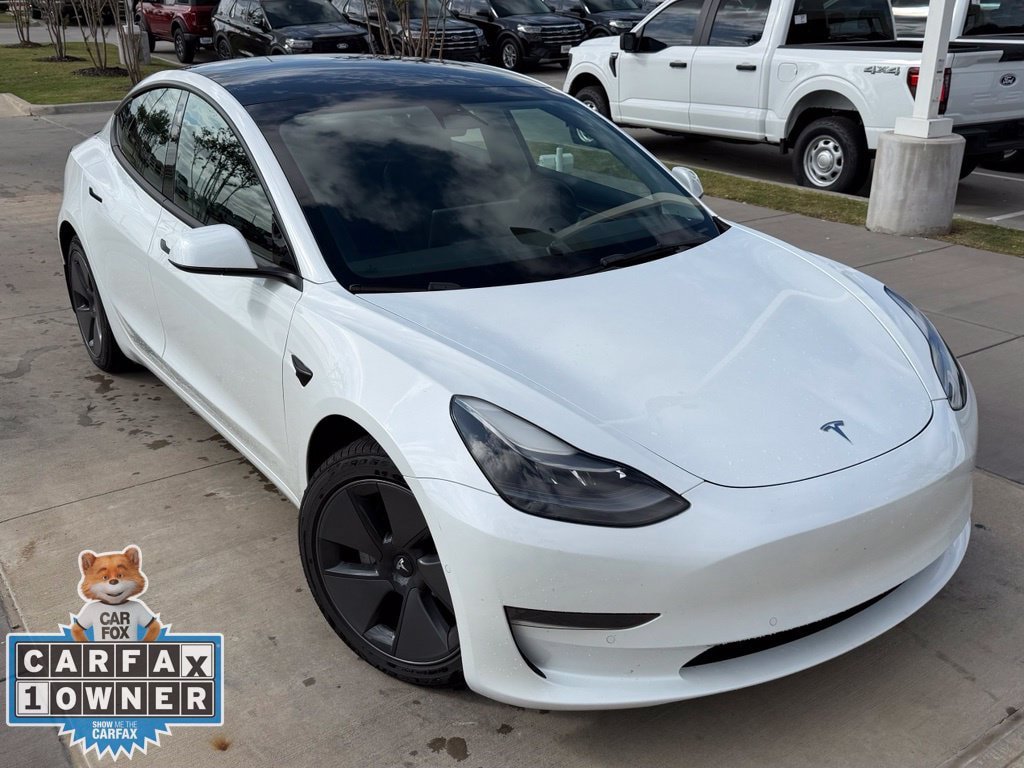 Used 2022 Tesla Model 3 RWD image 3