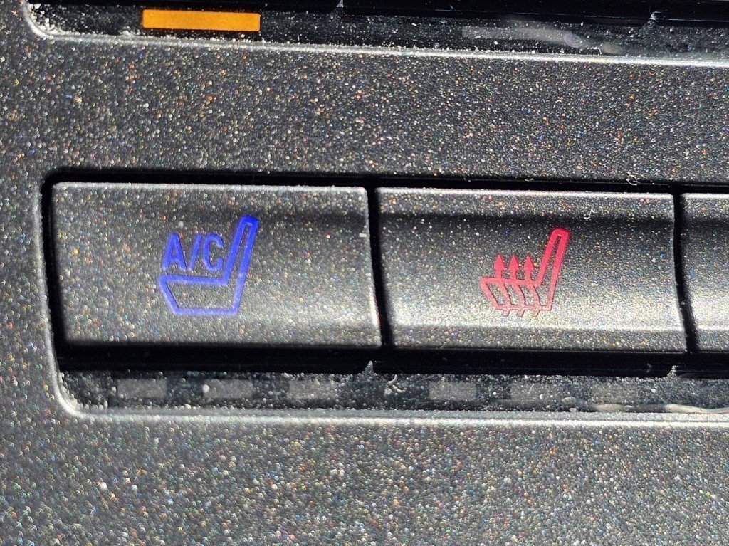 Used 2016 Lincoln MKX Reserve w/ Luxury Package image 6