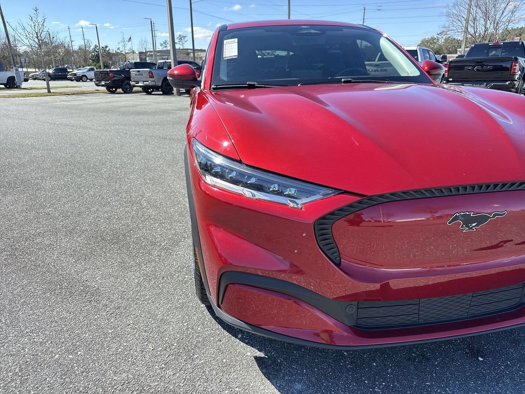 Used 2022 Ford Mustang Mach-E Select image 8