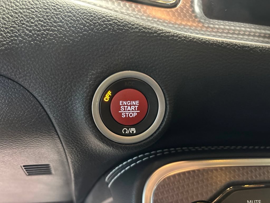 Used 2019 Dodge Challenger SRT Hellcat w/ Laguna Leather Package RWD image 14